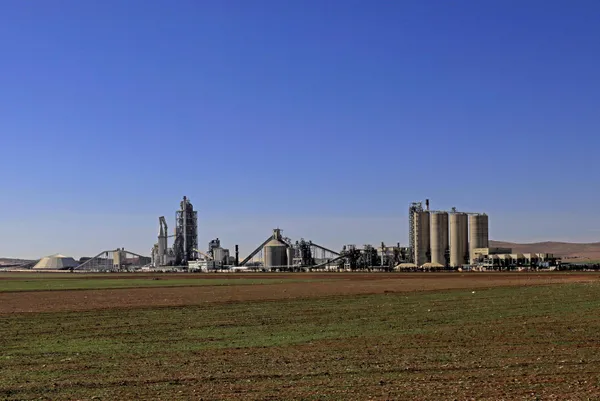 Lafarge için çanlar çalıyor! İnsanlığa karşı suça iştirakten yargılanacak - 1