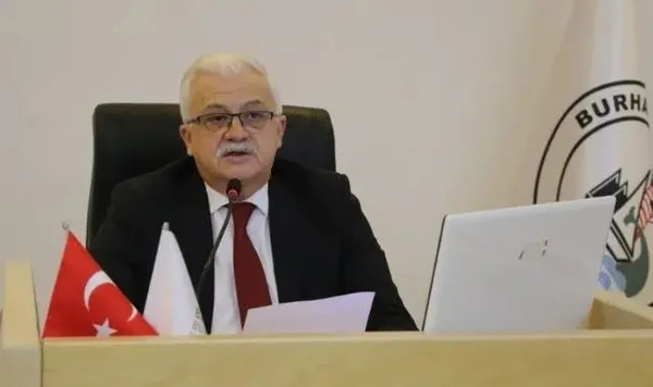 CHP’li Burhaniye Belediyesi’nden çevre katliamı! Mazgal ve menfez pisliğini denize boşalttılar