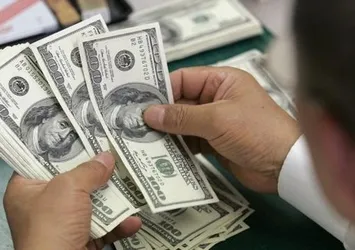 Serbest piyasada dolar yükselişe geçti