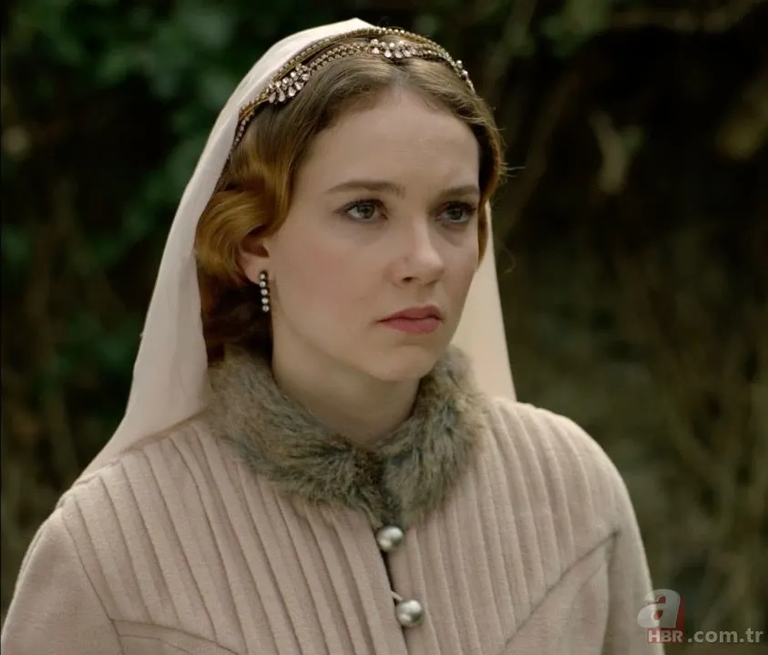 Ece Çeşmioğlu kimdir? Taner Ölmez sevgilisi Ece Çeşmioğlu kimdir, kaç yaşında? 15