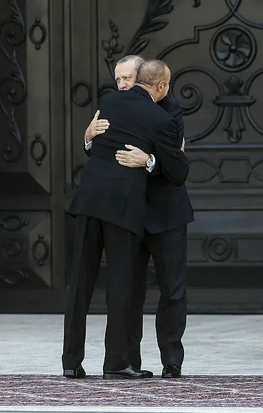 Başkan Erdoğan Azerbaycan’da resmi törenle karşılandı