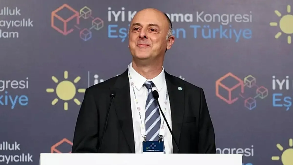 İYİ Parti'de istifa depremi! İYİ Parti İzmir Milletvekili Ümit Özlale'den ayrılık kararı...