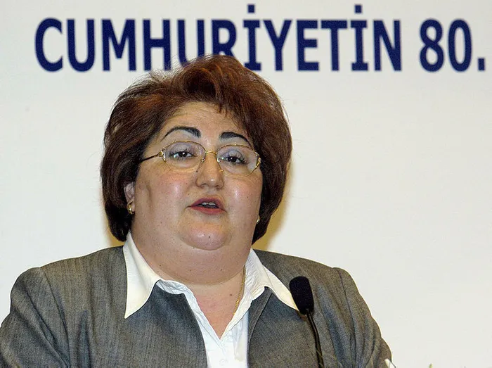 Son dakika: AK Parti kurucularından Güldal Akşit’e son veda! TBMM’de cenaze töreni düzenlendi