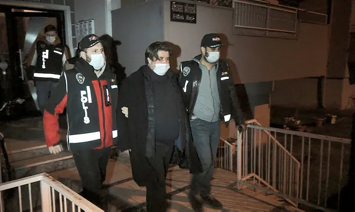 FETÖ'nun "gaygubet evlerine" operasyon - 2