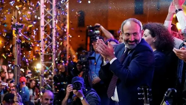 Ermenistan Başbakanı Nikol Paşinyan erken seçim istedi