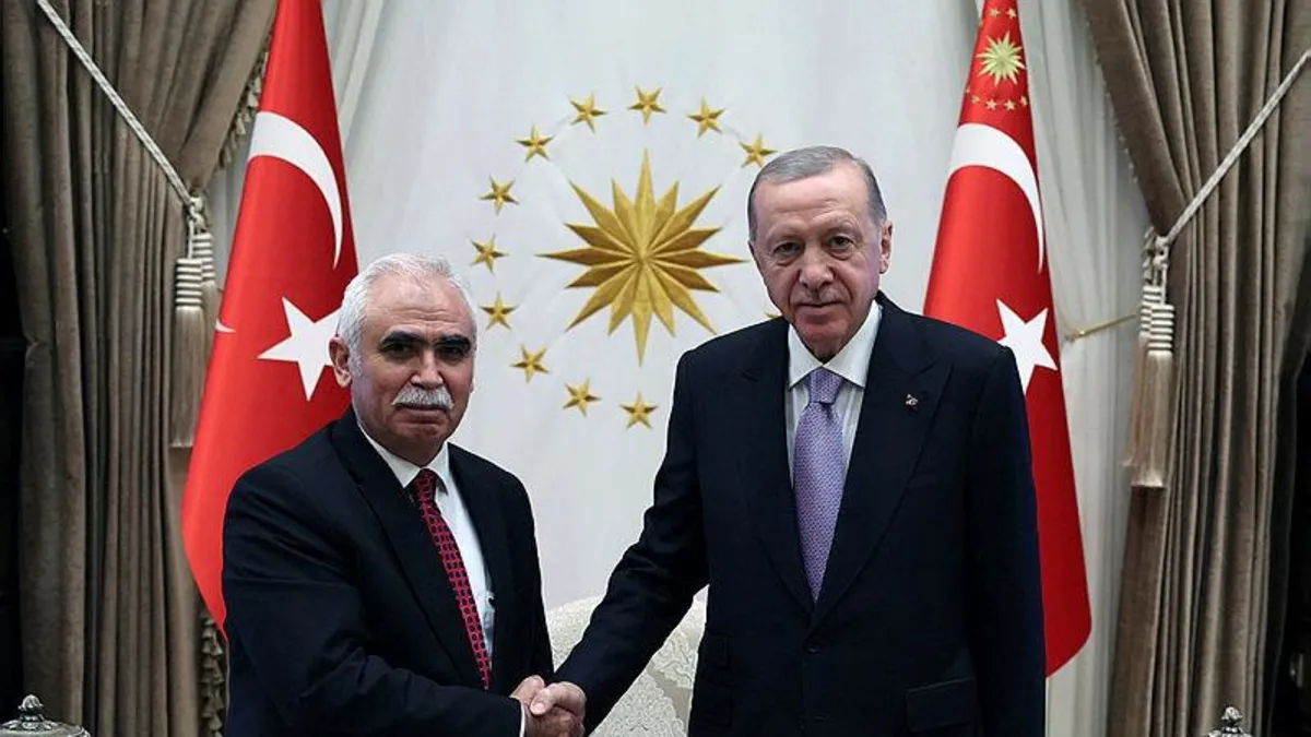 Başkan Erdoğan Anayasa Mahkemesi Başkanı Kadir Özkaya'yı kabul etti