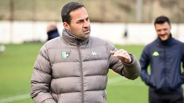 Süper lig ekibinde flaş ayrılık! Denizlispor’da Yalçın Koşukavak dönemi sona erdi