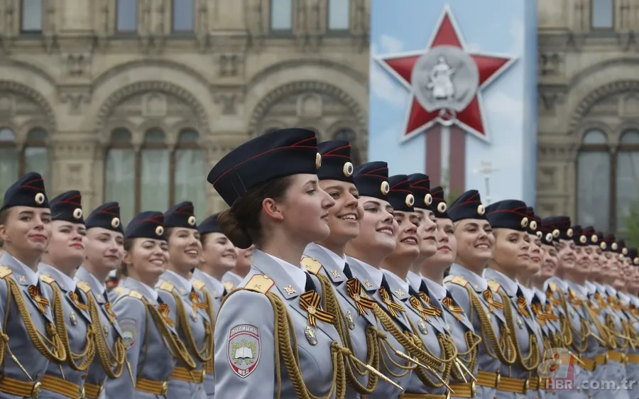 Rusya'daki 9 Mayıs Zafer Günü kutlamalarından renkli görüntüler 3