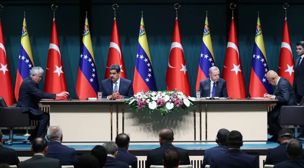 Son dakika: Venezuela Devlet Başkanı Maduro Ankara’da! Başkan Erdoğan A Haber’in sorusuna net yanıt verdi: Rusya’ya karşı kuruldu diyorlar bunu yemezler!