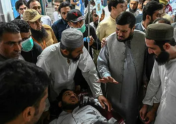 Pakistan'da siyasi parti kongresini hedef alan bombalı saldırı! 40 ölü 200'den fazla yaralı...