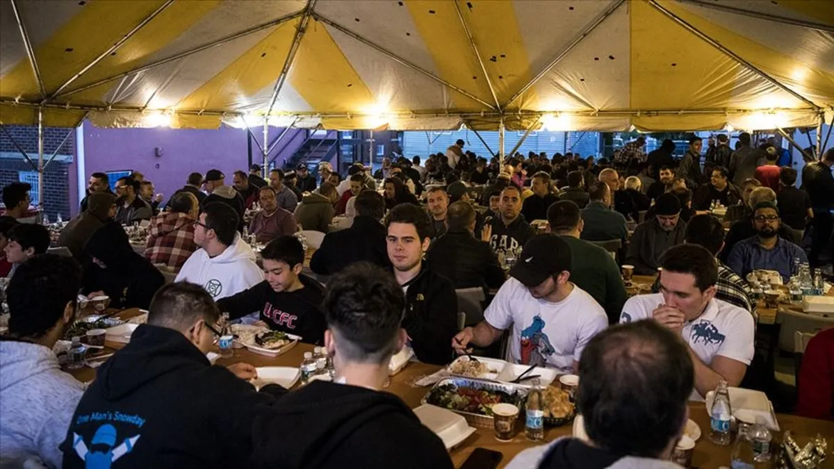 ABD'de Ramazan coşkusu! Okyanus ötesinde her yıl yüzlerce kişi İslam ile müşerref oluyor