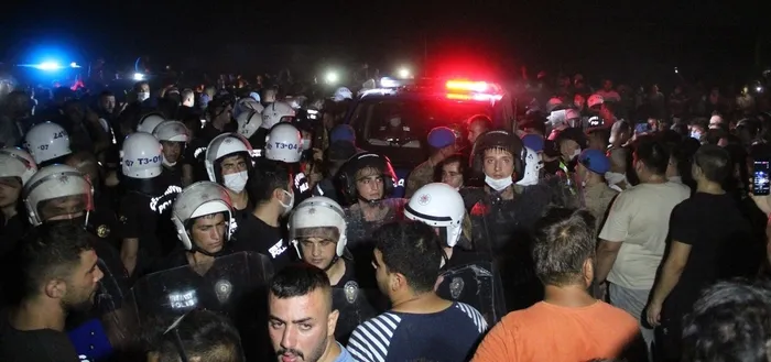 Yangın çıkarma iddiası mahalleyi ayaklandırdı! Manavgat'ta gergin anlar - 4