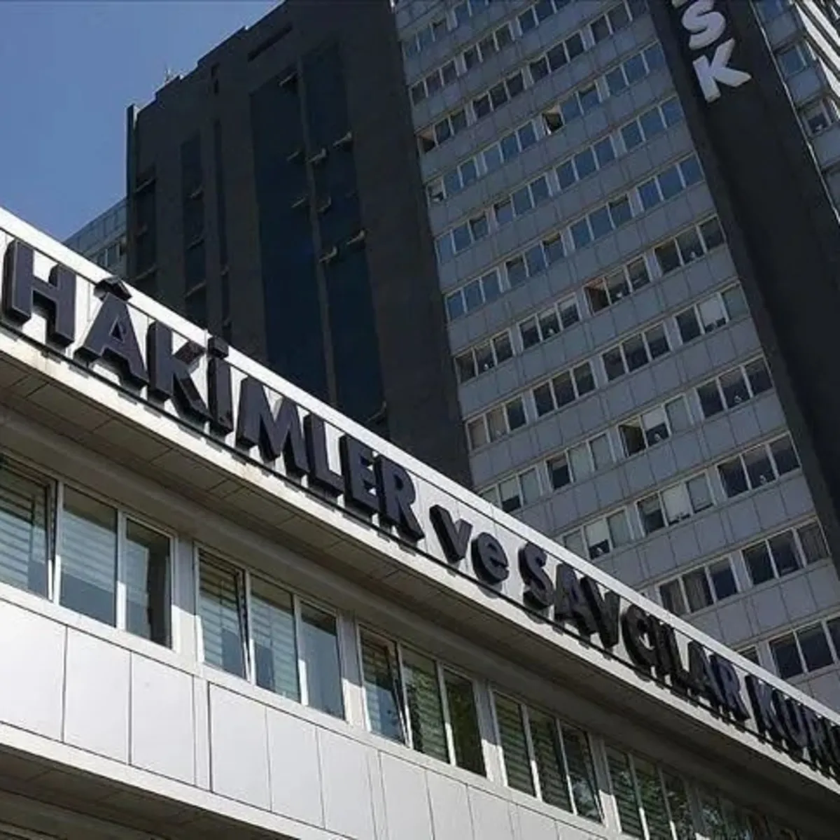 HSK, Türkşad Kunthan Uçuk'u üç ay görevden uzaklaştırdı