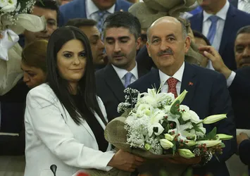 Bakan Sarıeroğlu'ndan anlamlı telefon