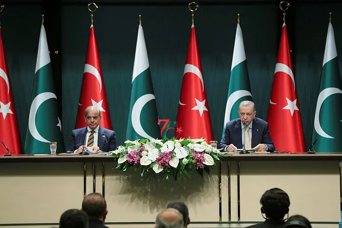 son-dakika-baskan-erdogan-ile-pakistan-basbakani-seriften-flas-aciklamalar-7-anlasma-imzalandi-1654103046231.jpg SON DAKİKA: Başkan Erdoğan ile Pakistan Başbakanı Şerif’ten flaş açıklamalar! 7 anlaşma imzalandı - 4