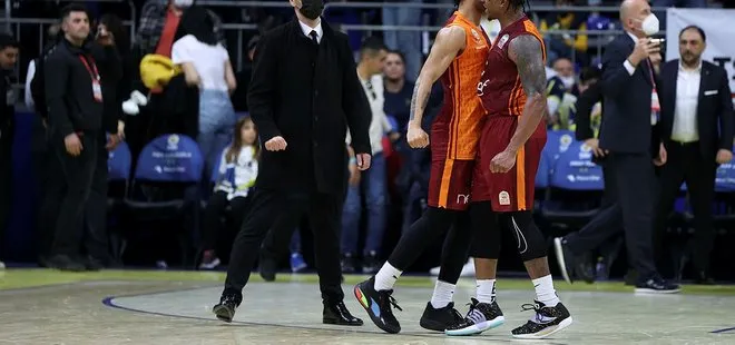 Galatasaray’dan Fenerbahçe derbisi sonrası flaş gönderme! Kanarya aslan kükremesinin ardından ortadan kayboldu