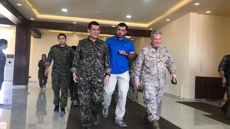 ABD’li General Kenneth Mckenzie teröristlerle görüştü | Video