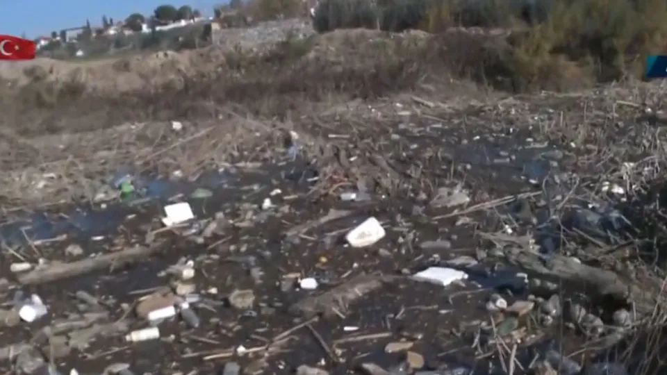 Büyük Menderes Nehri çöplüğe döndü! Bakanlık harekete geçti