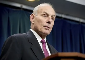 Kelly'den "istifa etmiyorum" açıklaması