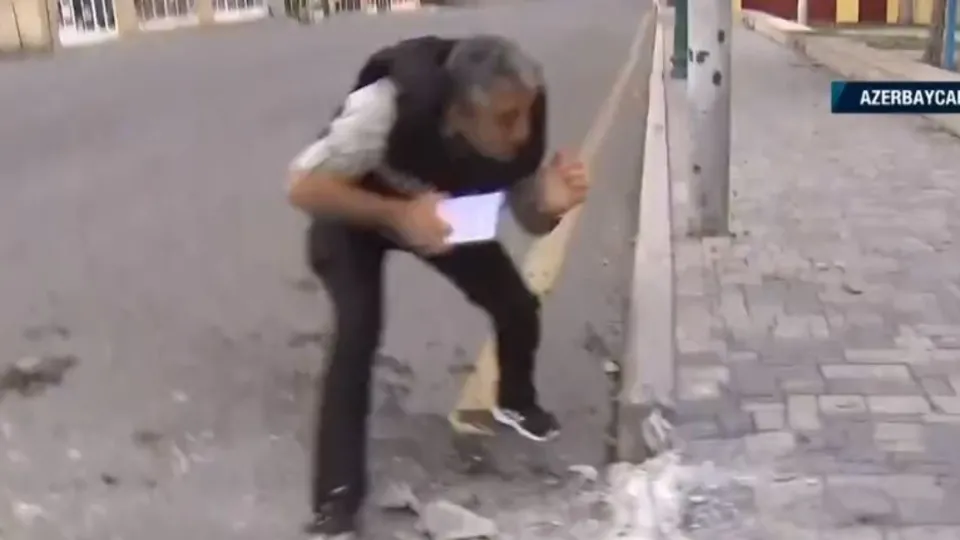 Son dakika: A Haber bombalanan Terter'de! Canlı yayınında bomba sesleri