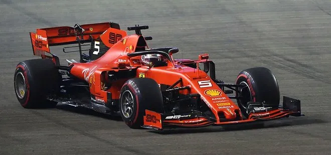 F 1’de Ferrari pilotu Sebastian Vettel’den sezonun ilk zaferi