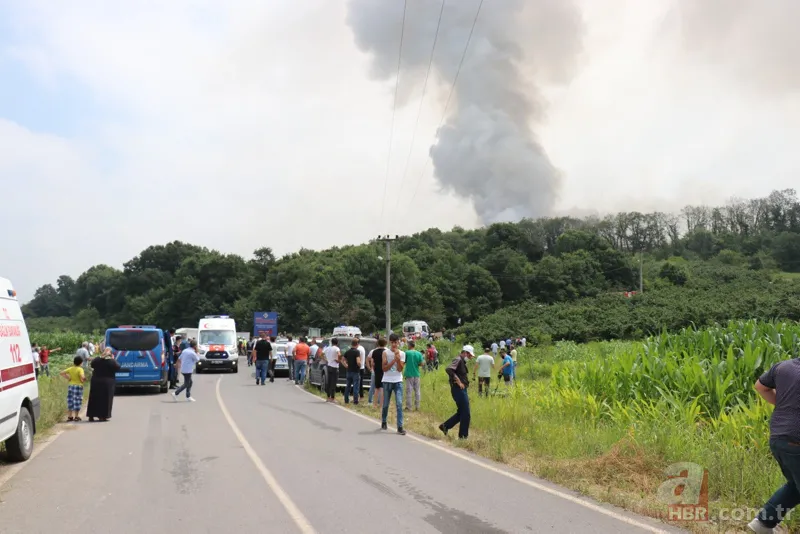 Son dakika: Sakarya Hendek'te havai fişek fabrikasında patlama! A Haber ekipleri patlama bölgesinde! İşte ilk görüntüler 18
