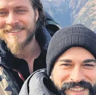 Burak Çelik herkesi şaşırttı! Meğer eski eşi...