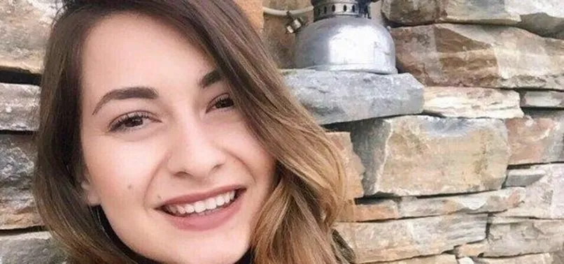 Esra öğretmenin kahreden ölümü! Ders sırasında beyin kanaması geçirdi