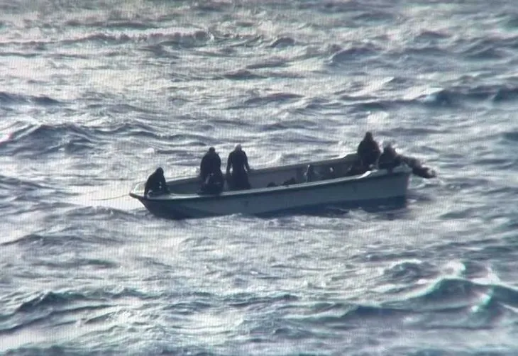 Türk savaş gemisi anında müdahale etti! Libya açıklarında fark edildi