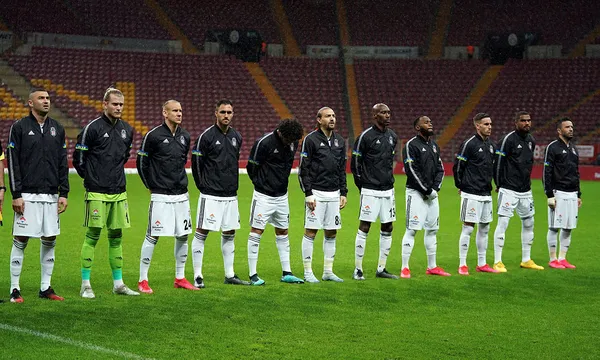 Beşiktaş'ın 5 oyuncusu karantinaya alındı! - 1