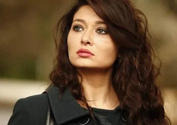 Nurgül Yeşilçay 7,3'lük depreme yakalandı!