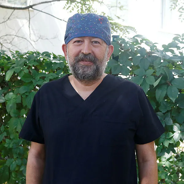 Antalya’da öksürük şikayeti olan kadının sinüslerinden 11 kurtçuk çıktı - 2