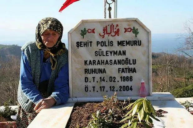 Acı tesadüf! Oğlunun şehit olduğu günün yıl dönümünde toprağa verilecek