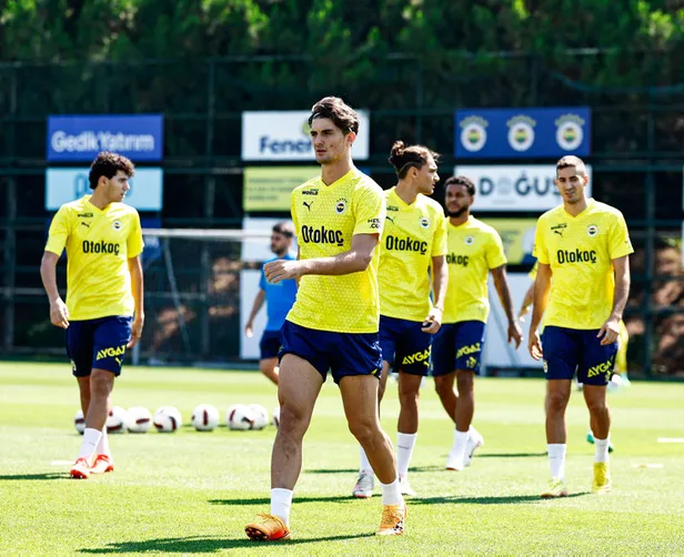 samsunspor-fenerbahce-canli-izle-21-agustos-samsunspor-fb-maci-anlik-kesintisiz-full-hd-4k-sifresiz-izleme-lin-1692637064619.jpg Samsunspor-FB maç sonucu | 21 Ağustos Samsunspor-Fenerbahçe maçı kaç kaç bitti? - 8