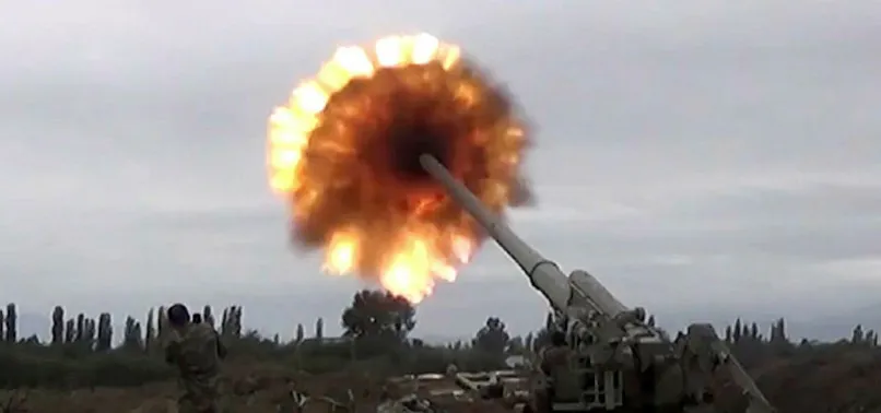 Azerbaycan Ermeni ordusuna ait mevzileri imha etti! Ermeni ordusu ölü ve yaralılarını tahliye etmekte güçlük çekiyor