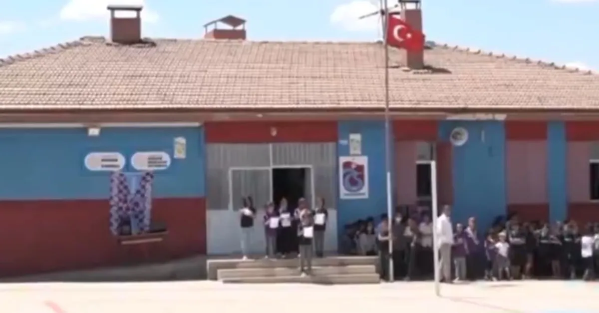 Trabzonspor sevgisi kitap olup yağdı!