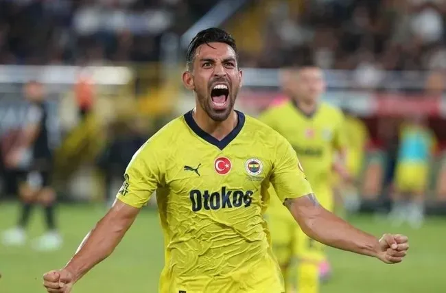 fenerbahcede-irfan-can-kahveci-dugumu-cozuluyor-1763747136007.jpeg Fenerbahçe'de kritik tarih belli oldu! İrfan Can Kahveci düğümü çözülüyor - 1