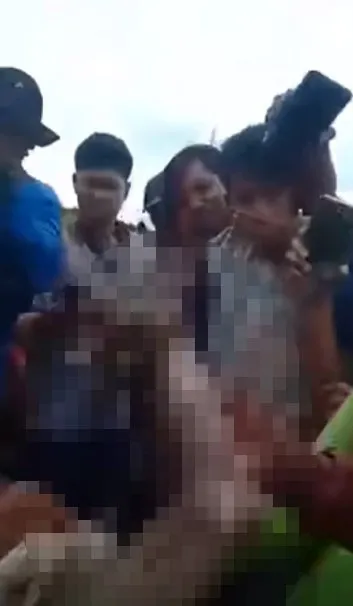 Timsahın karnından insan çıktı! Kan donduran anlar böyle görüntülendi...