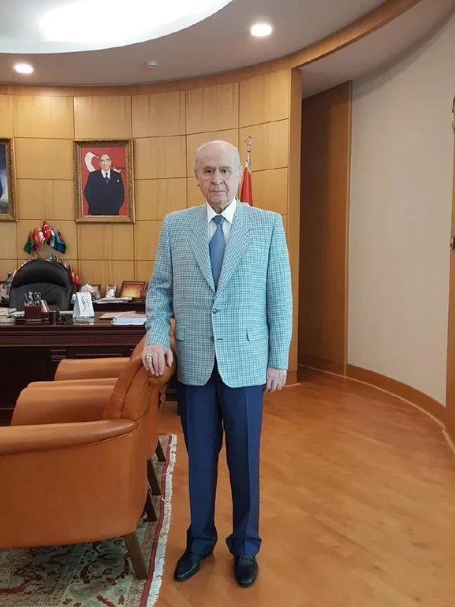 İşte Devlet Bahçeli'nin yeni giyim tarzı - 1