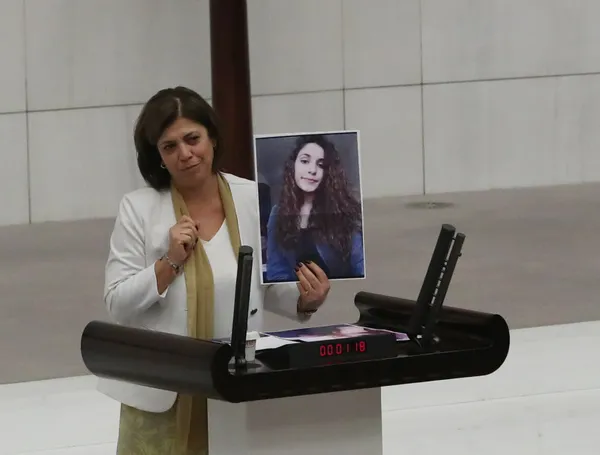 HDP’li Meral Danış Beştaş’tan Taksim saldırısında PKK’yı aklama çabası! İşte önerge yalanıyla kurduğu tuzak