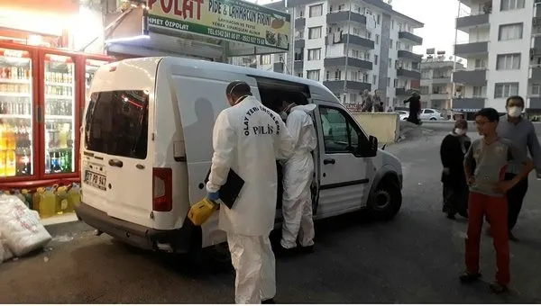 Gaziantep'te bir genç yarı çıplak halde 5. kattan düştü - 2