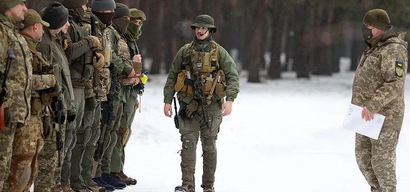 İsveç'ten Ukrayna ordusuna eğitim! İngiltere’ye eğitmen gönderecek