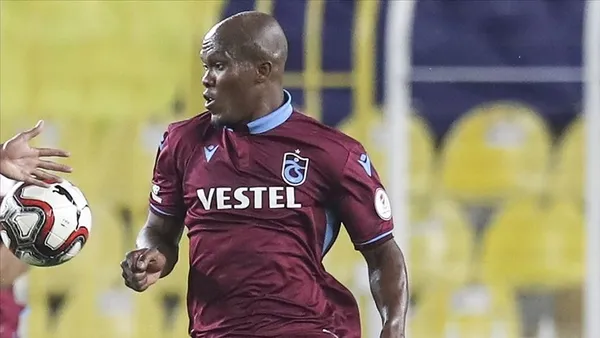 anthony-nwakaeme-trabzonspor-yolunda-ertugrul-dogan-bordo-mavili-taraftarlara-mujdeyi-verdi-1700731307121.jpg
