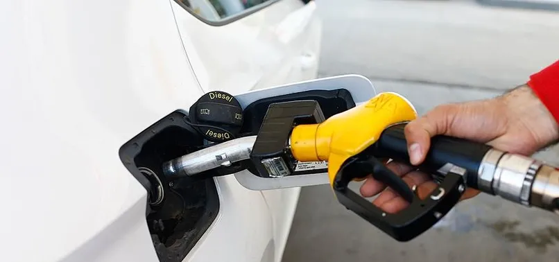 Benzine 9 kuruş zam geldi