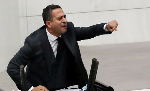 İçişleri Bakanı Süleyman Soylu’dan devlete ve TSK’ya iftira atan HDP ile CHP’li vekillere tokat gibi cevaplar! Devlete iftira atan şerefsizdir