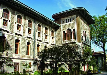 Liselerde bildiri yayınlayan ve katılana 'yasal işlem'