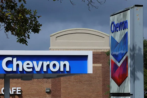 gkry-chevron-ile-dogu-akdenizde-dogal-gaz-cikarmak-icin-anlasti-iddiasi-1701450169020.jpg GKRY "Chevron ile Doğu Akdeniz'de doğal gaz çıkarmak için anlaştı" iddiası - 2