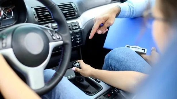 e-sınav sonuçları ne zaman açıklanır? MEB ile ehliyet sınav sonuçları ayın kaçında açıklanır?