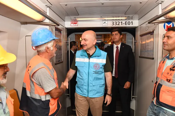 Ulaştırma ve Altyapı Bakanı Adil Karaismailoğlu’ndan Kemal Kılıçdaroğlu’na Sabiha Gökçen göndermesi: Vizyonsuzlar