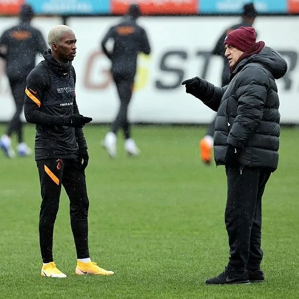 Son dakika | Galatasaray'da yaprak dökümü! Yunan ekibi iki yıldız için devrede